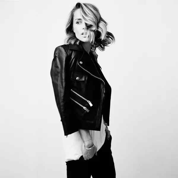 Photograph by Trever Hoehne 84