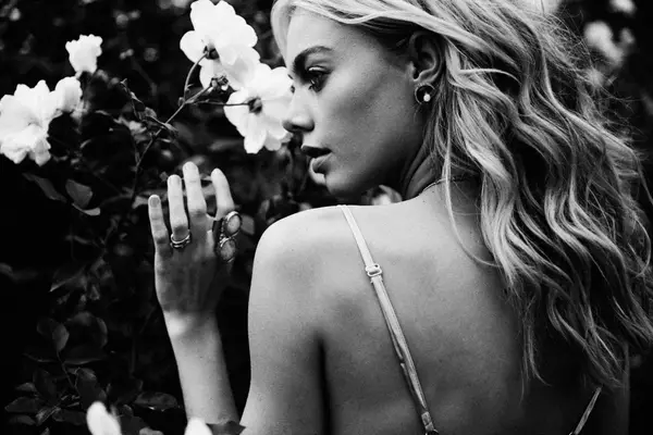 Photograph by Trever Hoehne 146